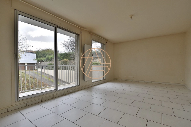 Appartement à vendre 2 pièces de 47 m² à Saint-Maur-des-Fossés