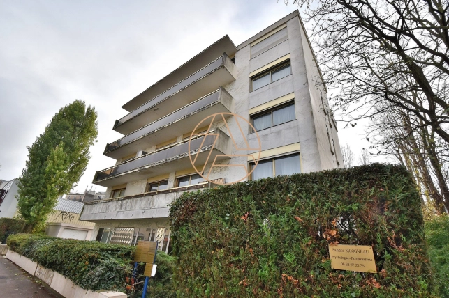 Appartement à vendre 1 pièces de 24 m² à Saint-Maur-des-Fossés