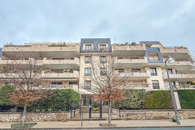 Appartement à vendre 5 pièces de 122 m² à Le Perreux-sur-Marne
