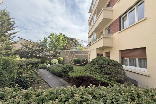 Appartement à vendre 3 pièces de 68,3 m² à Saint-Maur-des-Fossés