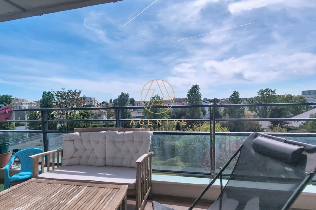 Appartement à vendre 4 pièces de 78 m² à Saint-Maur-des-Fossés
