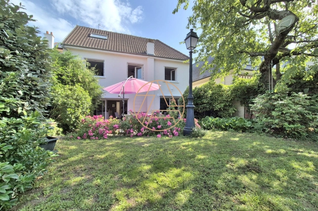 Maison à vendre 7 pièces de 150 m²