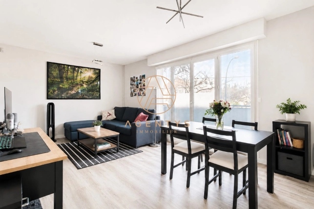 Appartement à vendre 2 pièces de 46 m² à Saint-Maur-des-Fossés