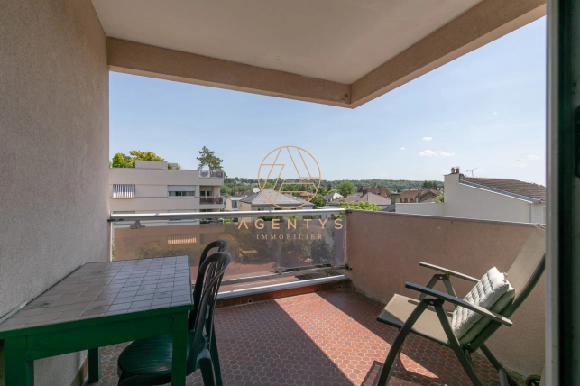 Appartement à vendre 5 pièces de 100,05 m² à Saint-Maur-des-Fossés