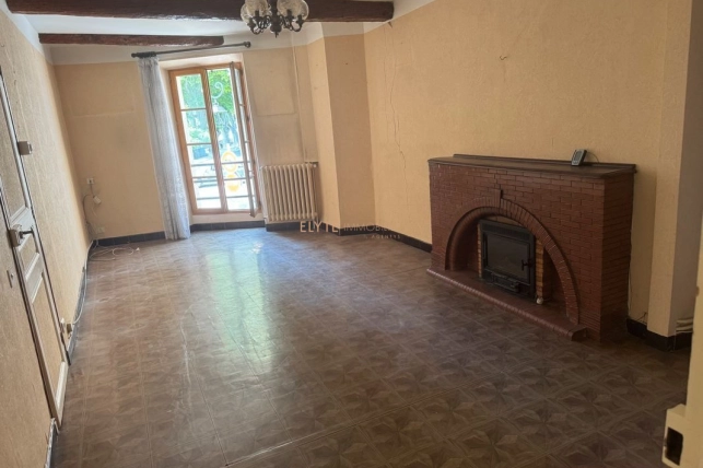 Maison à vendre 5 pièces de 92 m² à Jouques