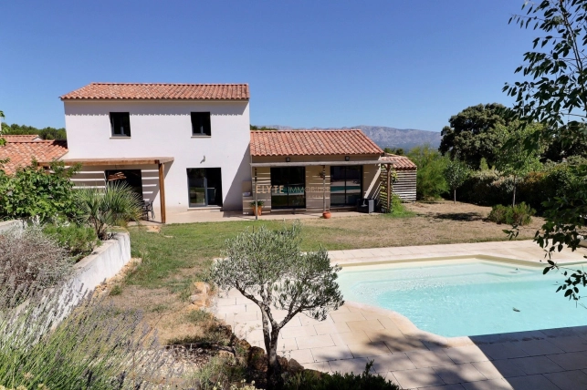 Maison vendu 5 pièces de 141,42 m² à Peynier