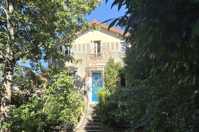 Maison à vendre 6 pièces de 130 m² à Le Perreux-sur-Marne