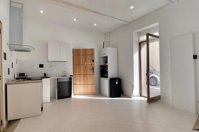 Appartement à louer 1 pièces de 28,75 m² à Saint-Chamas