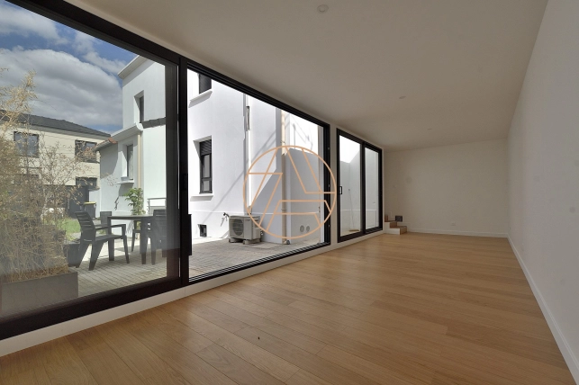 Maison à vendre 5 pièces de 90 m² à Saint-Maur-des-Fossés