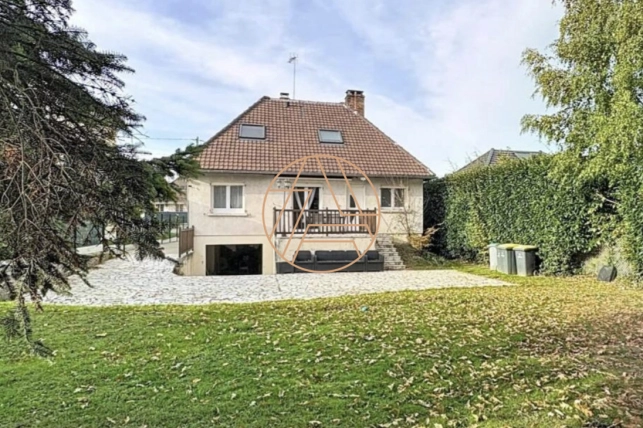 Maison 6 pièces 122 m² · à Yerres · 122 m² · 499 000 €