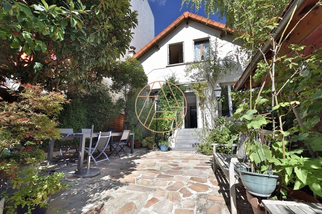 Maison à vendre 5 pièces de 90 m² à Saint-Maur-des-Fossés