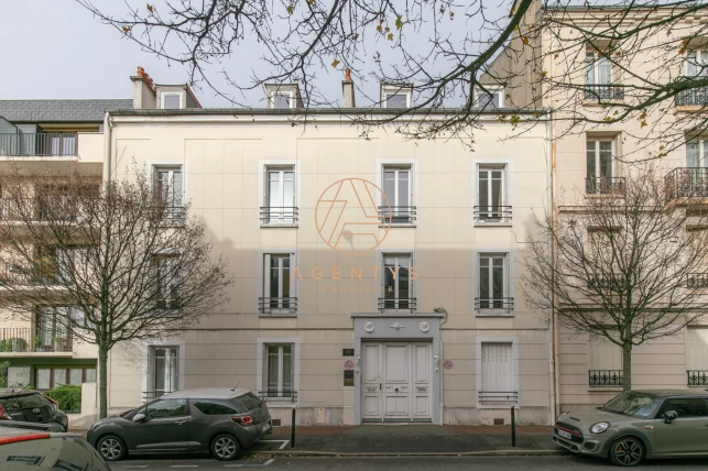 Appartement à vendre 3 pièces de 43,69 m² à Saint-Maur-des-Fossés