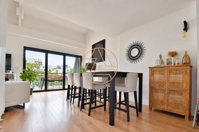 Appartement à vendre 6 pièces de 155 m² à Saint-Maur-des-Fossés