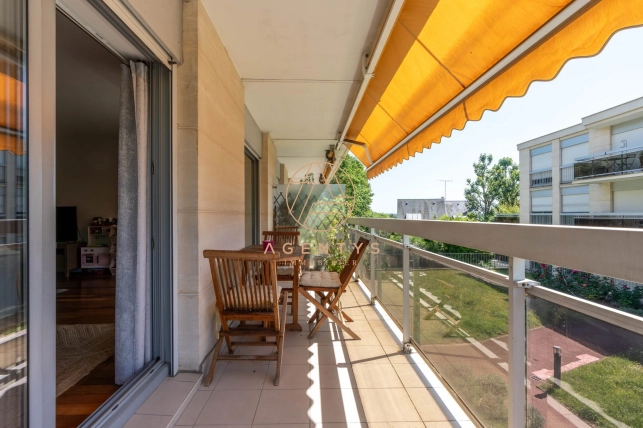 Appartement à vendre 3 pièces de 71 m² à Nogent-sur-Marne