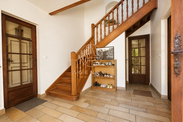 Maison à vendre 7 pièces de 217 m² à Émerainville