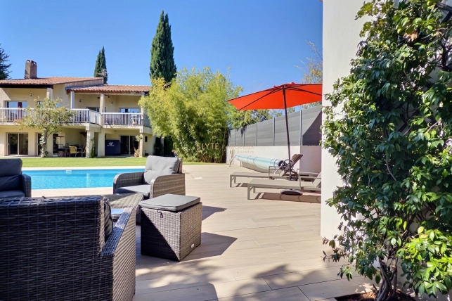 Maison 10 pièces 271 m² · à Peynier · 271,4 m² · 935 000 €