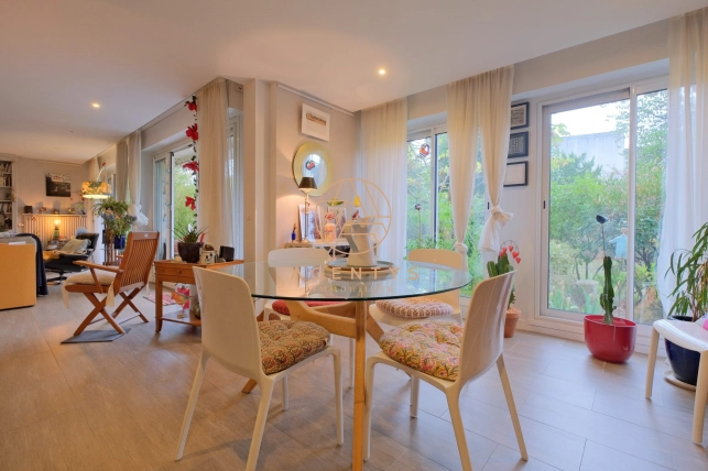 Appartement 5 pièces 103 m² · à Saint-Maur-des-Fossés · 102,7 m² · 590 000 €