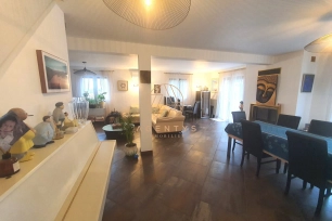 Maison à vendre 8 pièces de 170 m² à Champigny-sur-Marne