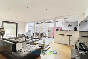 Maison à vendre 6 pièces de 165 m² à Saint-Maur-des-Fossés