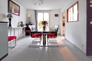 Maison à vendre 8 pièces de 175 m² à Le Plessis-Trévise