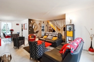 Maison à vendre 8 pièces de 175 m² à Le Plessis-Trévise