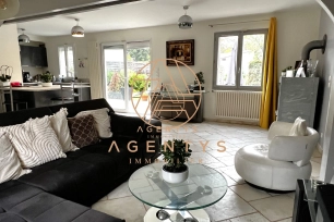Maison à vendre 6 pièces de 176 m² à Champigny-sur-Marne