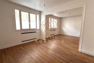Appartement à vendre 5 pièces de 97 m² à Saint-Mandé