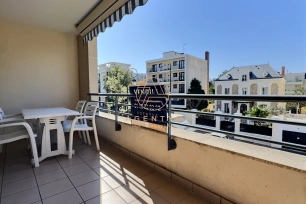 Appartement à vendre 2 pièces de 49 m² à Saint-Maur-des-Fossés