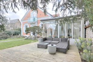Maison à vendre 7 pièces de 181,14 m² à Saint-Maur-des-Fossés