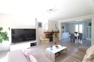 Maison à vendre 8 pièces de 145 m² à Montry