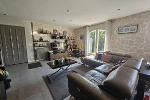 Maison à vendre 6 pièces de 150 m² à La Queue-en-Brie
