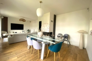 Maison à vendre 7 pièces de 160 m² à Villiers-sur-Marne