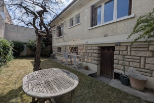 Maison à vendre 6 pièces de 93 m² à Saint-Maur-des-Fossés