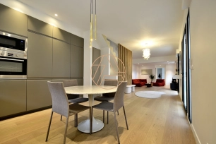 Maison à vendre 6 pièces de 127 m² à Saint-Maur-des-Fossés