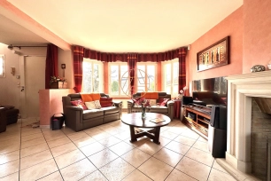 Maison à vendre 8 pièces de 160 m² à Villiers-sur-Marne