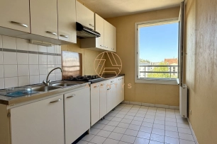 Appartement à vendre 2 pièces de 51 m² à Le Plessis-Trévise
