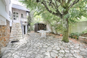 Maison à vendre 6 pièces de 195,02 m² à Saint-Maur-des-Fossés