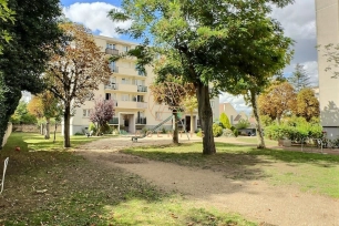 Appartement à vendre 4 pièces de 75,38 m² à Saint-Maur-des-Fossés