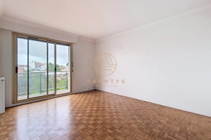 Appartement à vendre 1 pièces de 28,51 m² à Saint-Maur-des-Fossés