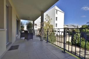 Appartement à vendre 5 pièces de 102 m² à Saint-Maur-des-Fossés