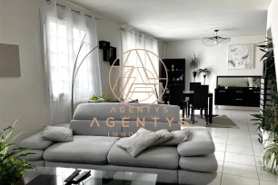 Maison à vendre 6 pièces de 132 m² à Fontenay-Trésigny