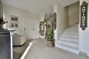 Maison à vendre 6 pièces de 152 m² à Saint-Maur-des-Fossés