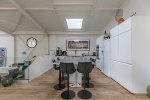 Maison à vendre 8 pièces de 276,15 m² à Saint-Maur-des-Fossés