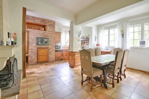 Maison à vendre 6 pièces de 195,02 m² à Saint-Maur-des-Fossés