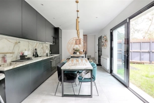 Maison à vendre 4 pièces de 102 m² à Saint-Maur-des-Fossés