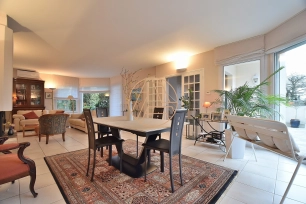 Maison à vendre 6 pièces de 136 m² à Saint-Maur-des-Fossés