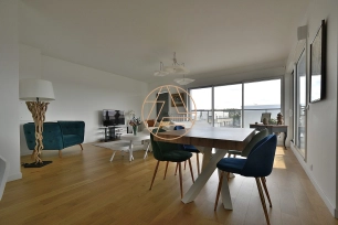 Appartement à vendre 5 pièces de 134 m² à Saint-Maur-des-Fossés