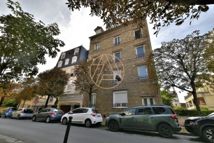 Appartement à vendre 7 pièces de 135 m² à Saint-Maur-des-Fossés