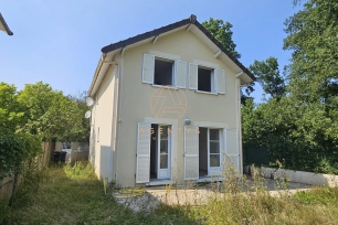 Maison à vendre 4 pièces de 78 m² à Le Plessis-Trévise