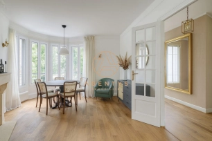 Maison à vendre 6 pièces de 195,02 m² à Saint-Maur-des-Fossés